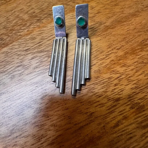 Vintage Sterling Silver With Green Stone Dangle Earrings - Picture 2 of 4